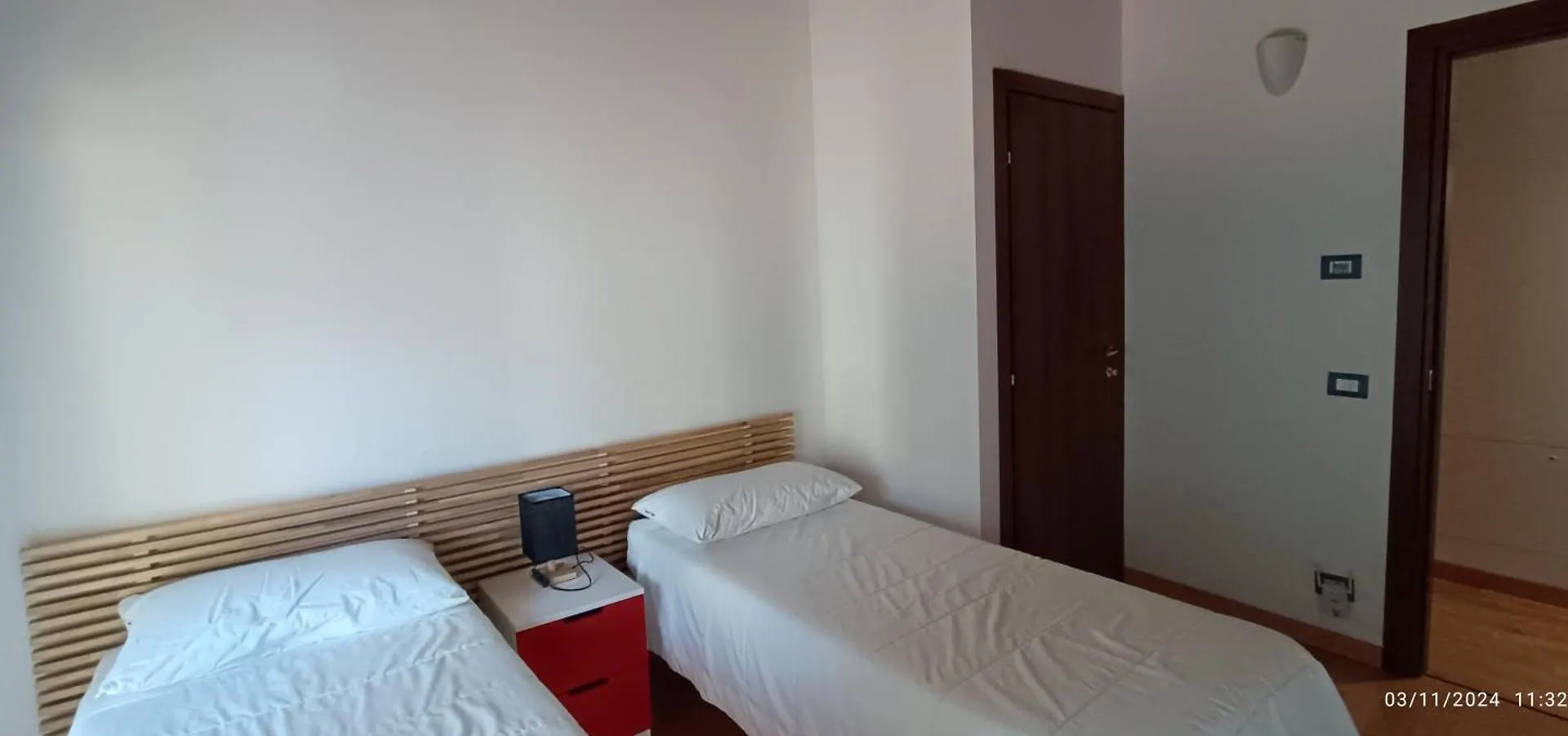 Un Angolo A Milano... 0*, ميلان