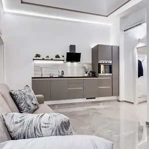 Unoseitre - Luxury , Rome Italie
